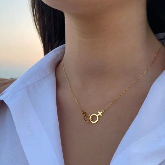 Sideways Interlocking Venus Symbol Necklace in Gold - Picture 4 of 7